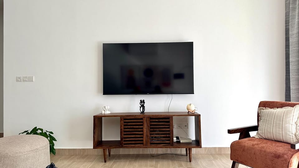 Communal lounge/ TV room, TV and multimedia, Living room