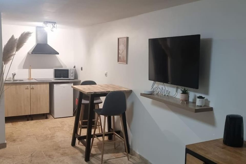 studio 30 m2 Apartment in Île-de-France