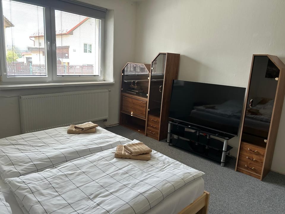 TV and multimedia, Bedroom