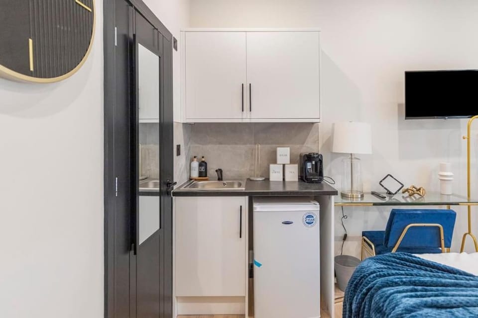 Finsbury Suite 1 Next Arsnl Stadium Apartment in London Borough of Islington