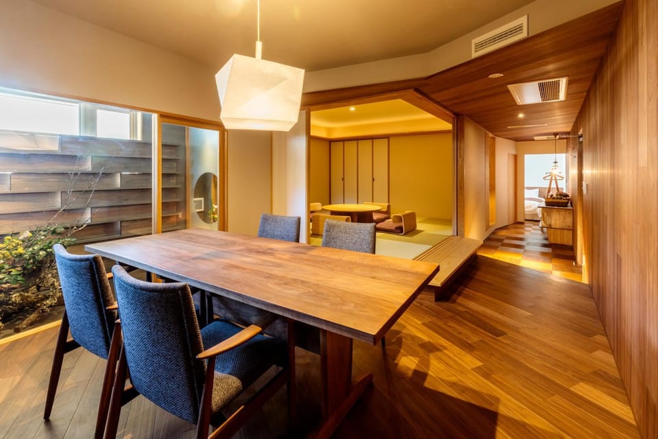 Living room, Decorative detail, Seating area