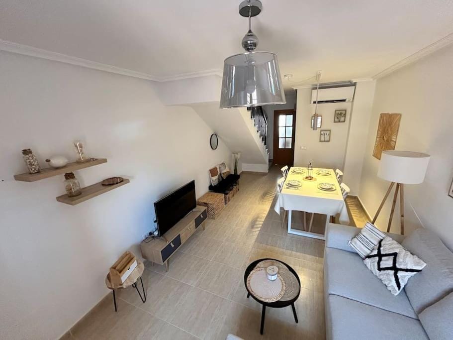 Casa Soleme a 10 min a pie de la playa aire acondicionado House in Andalusia
