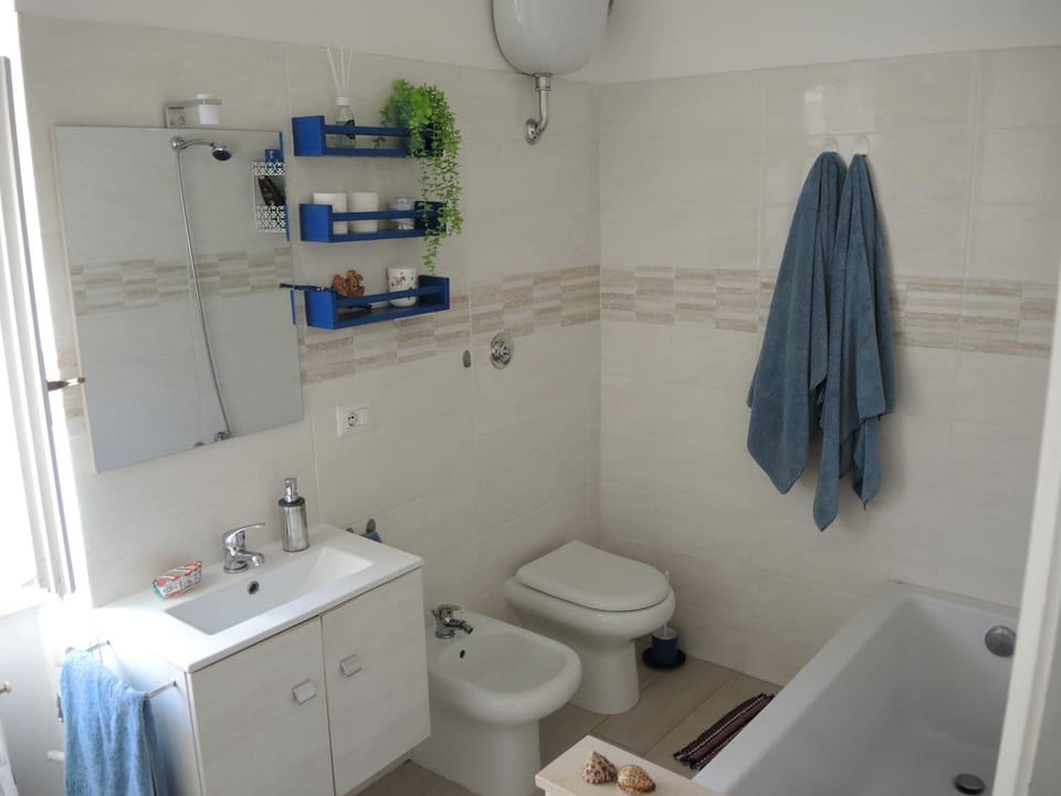 Bathroom, Bath