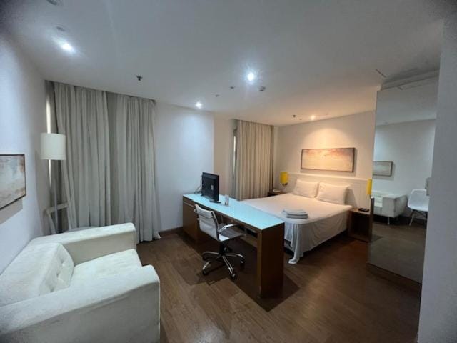 Photo of the whole room