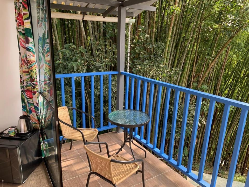 Balcony/Terrace, Dining area