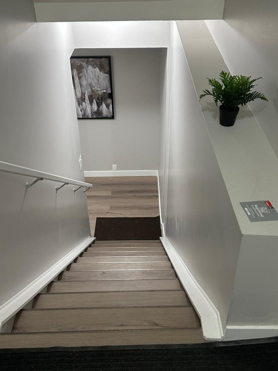 A Luxurious Cozy Place Apartment in Calgary