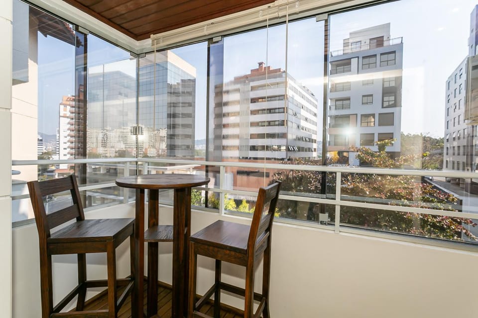 Apto c/ Piscina e garagem em Itacorubi CQ8711 Apartment in Florianopolis