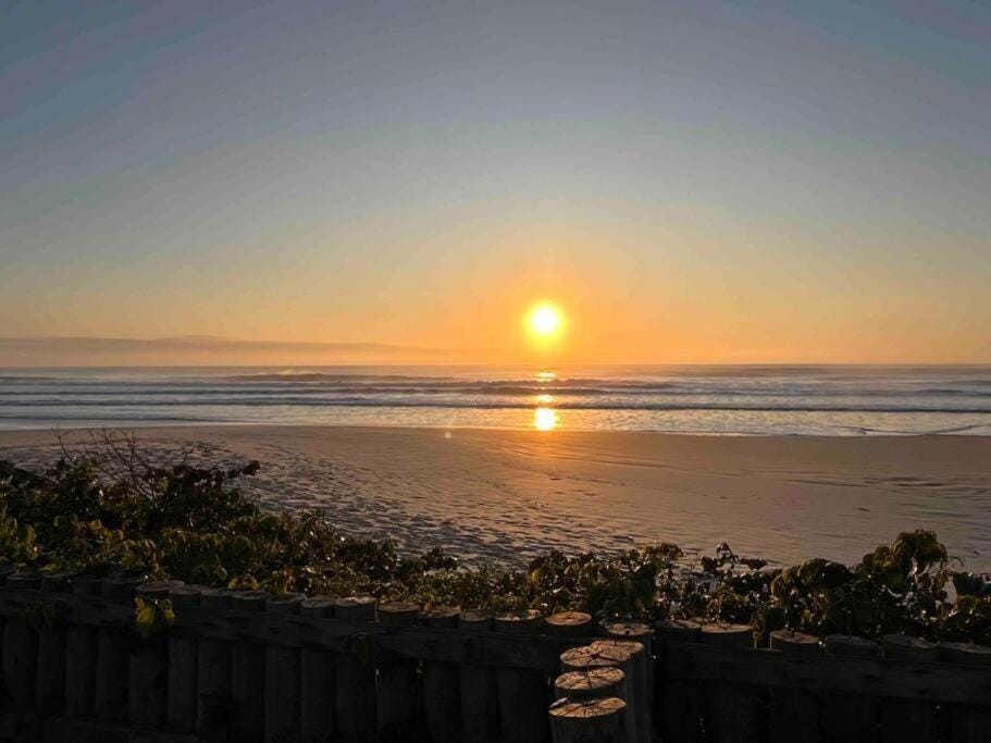 Natural landscape, Beach, Sunset