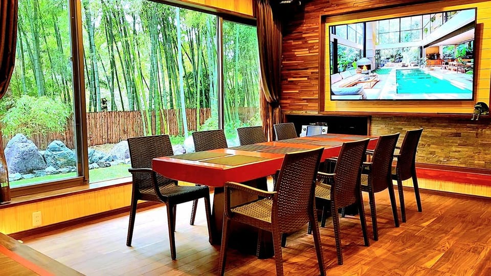 Garden, TV and multimedia, Garden view