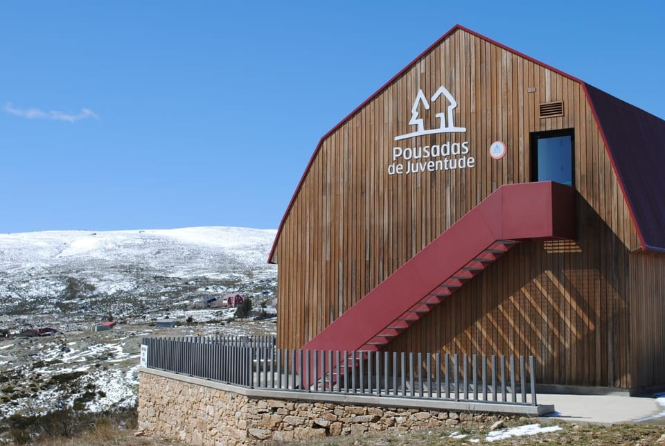 Property building, Facade/entrance, Property logo or sign, Natural landscape, Winter, Logo/Certificate/Sign, Mountain view