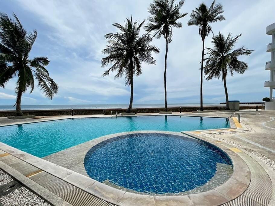Seaview 2 bed in the heart of Hua Hin - BP2 Apartment in Hua Hin District