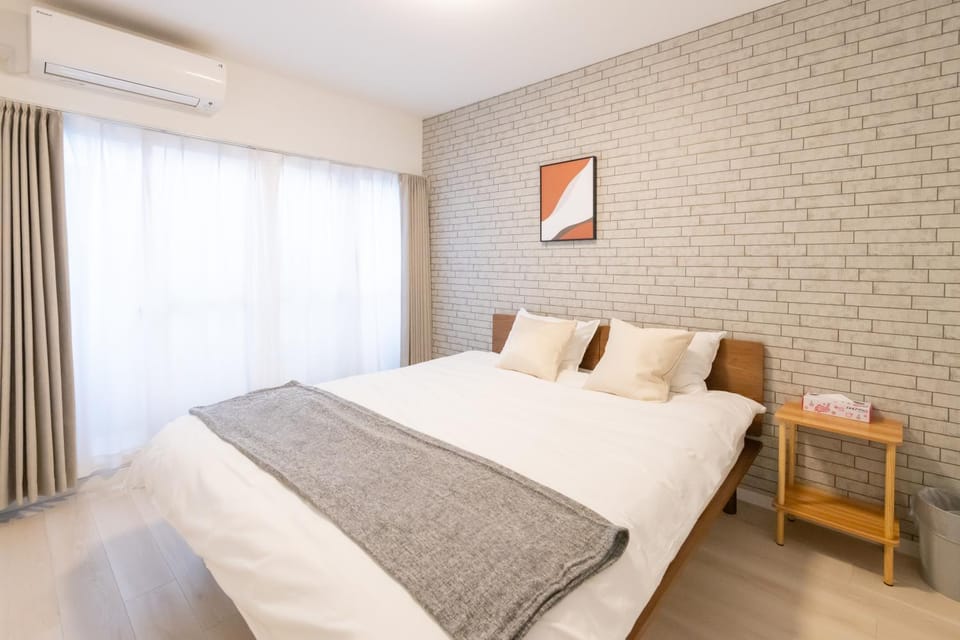 Bed, Photo of the whole room, Bedroom, air conditioner
