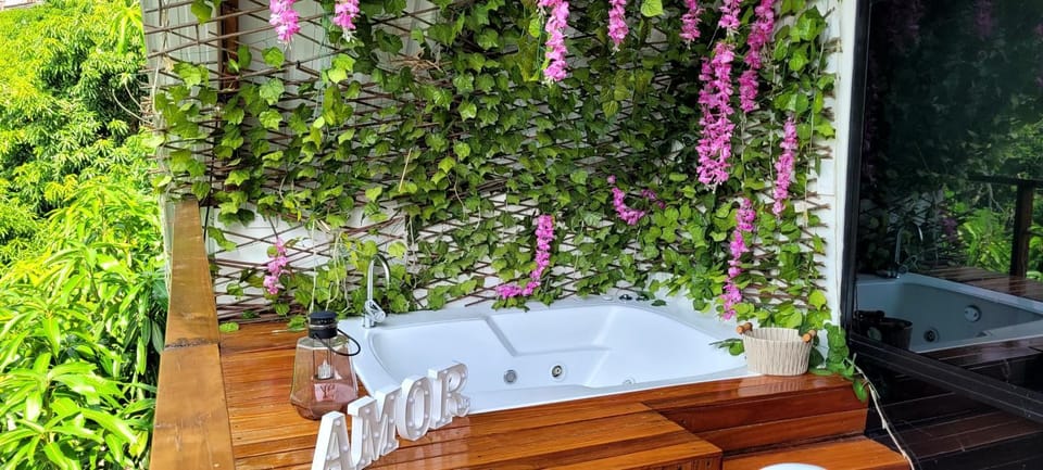 Natural landscape, Hot Tub, Balcony/Terrace
