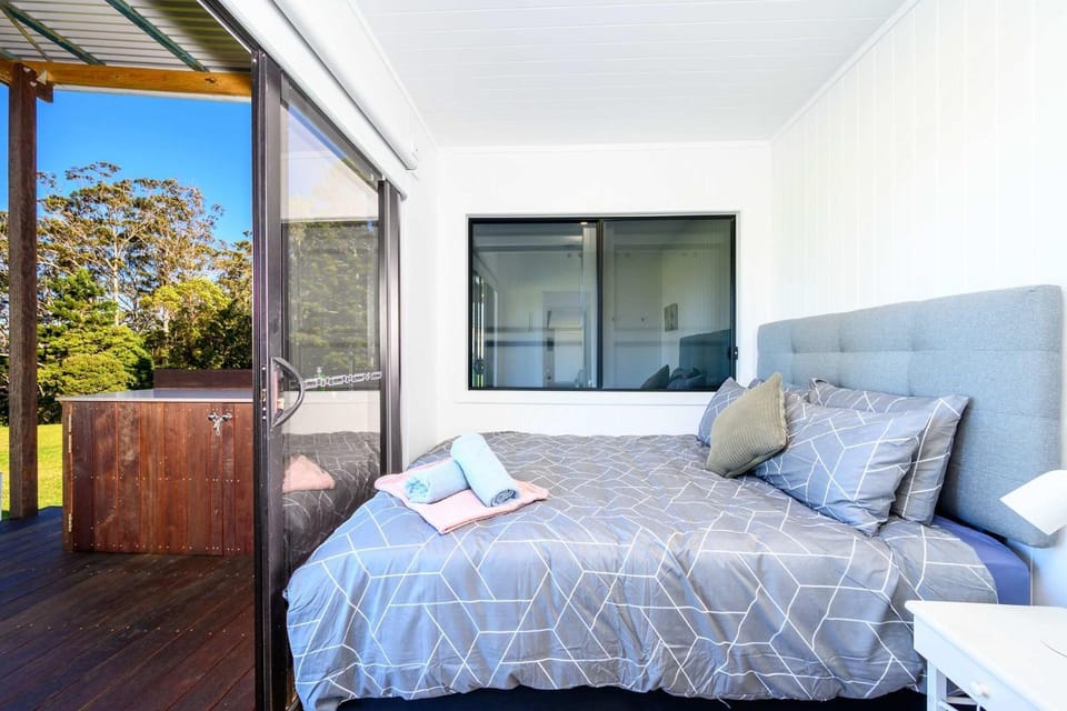 Three Pines Tiny Home Your Mountain Escape House in Tamborine Mountain