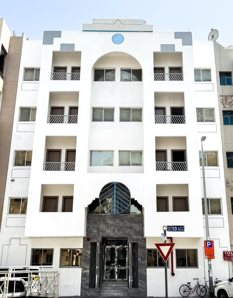 Property building, Facade/entrance