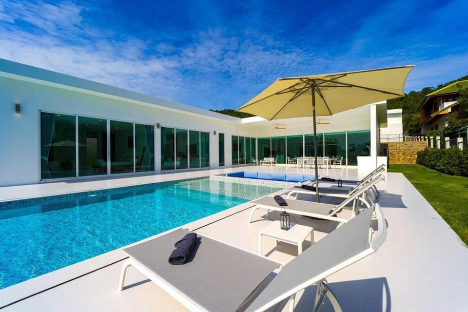 Luxury 4 Bed Pool Villa Palm Hills Golf Club - PH4A House in Thailand