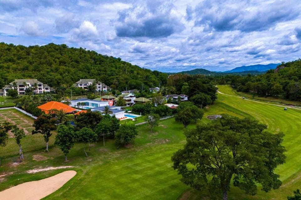Luxury 4 Bed Pool Villa Palm Hills Golf Club - PH4A House in Thailand