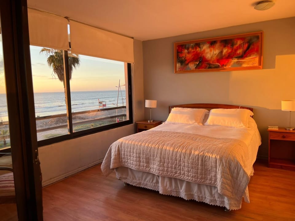 Bedroom, Sea view