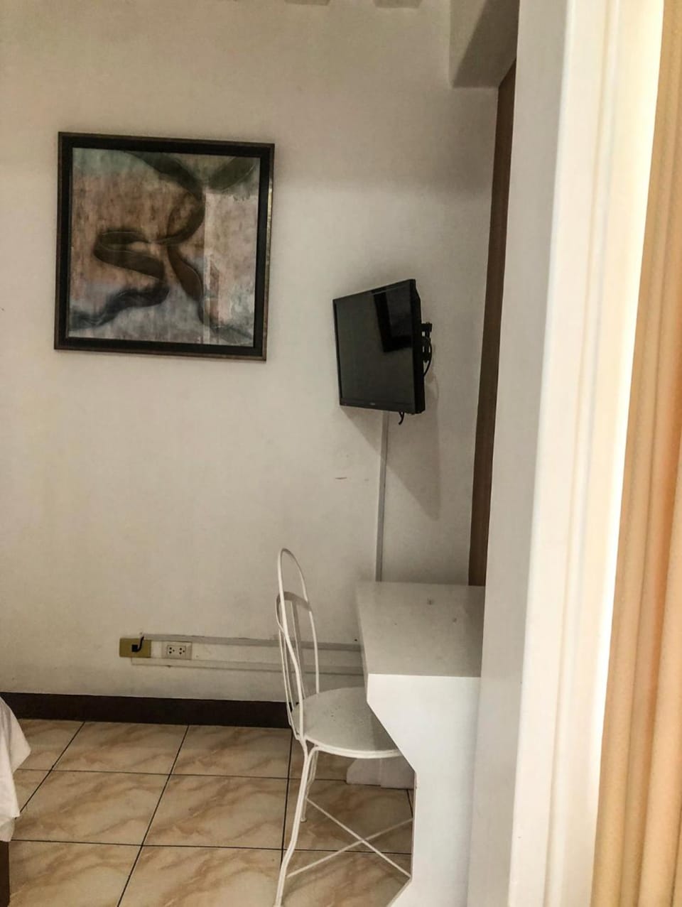 TV and multimedia, Seating area