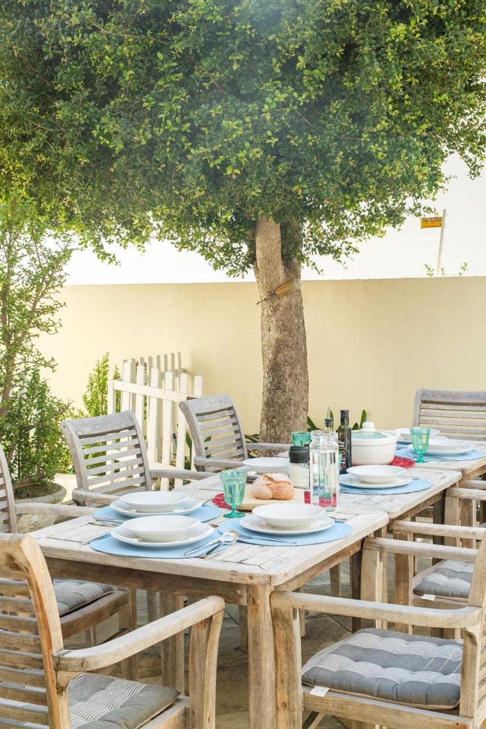 Patio, Seating area, Dining area, Garden view