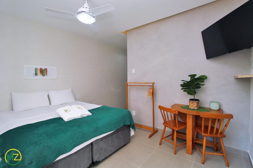 Modern and silent studio at Posto 4 in Copa Apartment in Rio de Janeiro