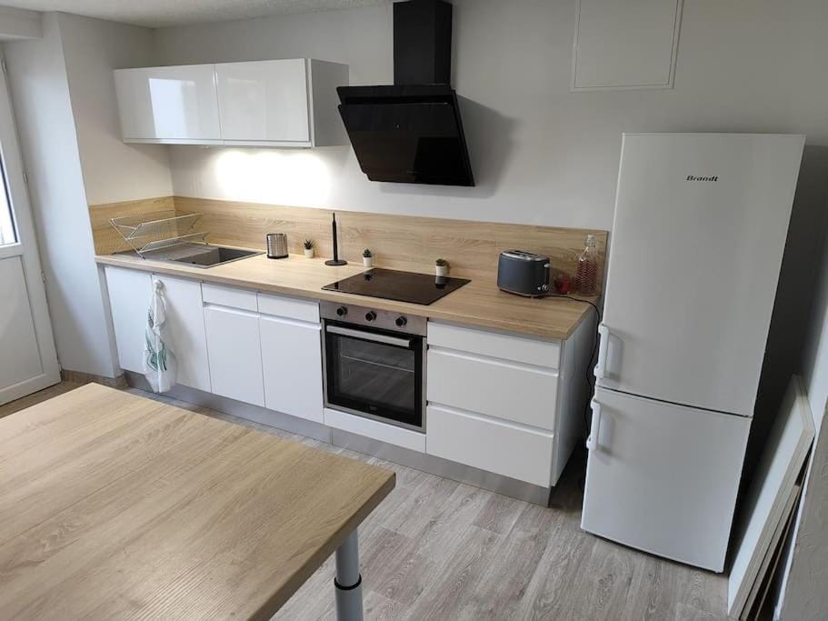 Le sceycolais Appartement spacieux avec terrasse Apartment in Bourgogne-Franche-Comté