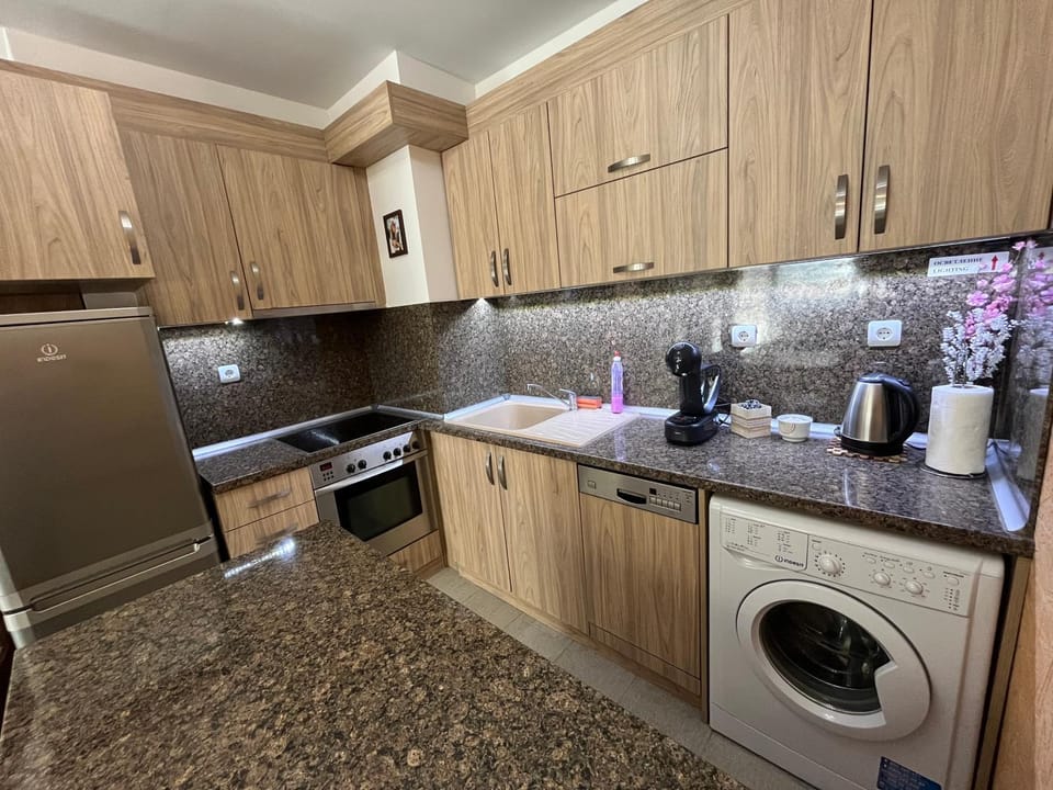 Ideal Center by the Park - Walk to Kapana Apartment in Plovdiv