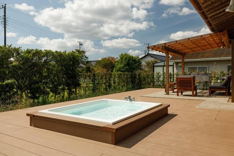 Day, Garden, Hot Tub, Balcony/Terrace, Garden view, Pool view, Swimming pool, Open Air Bath
