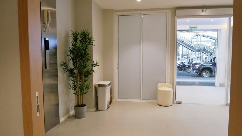 Area and facilities, Area and facilities