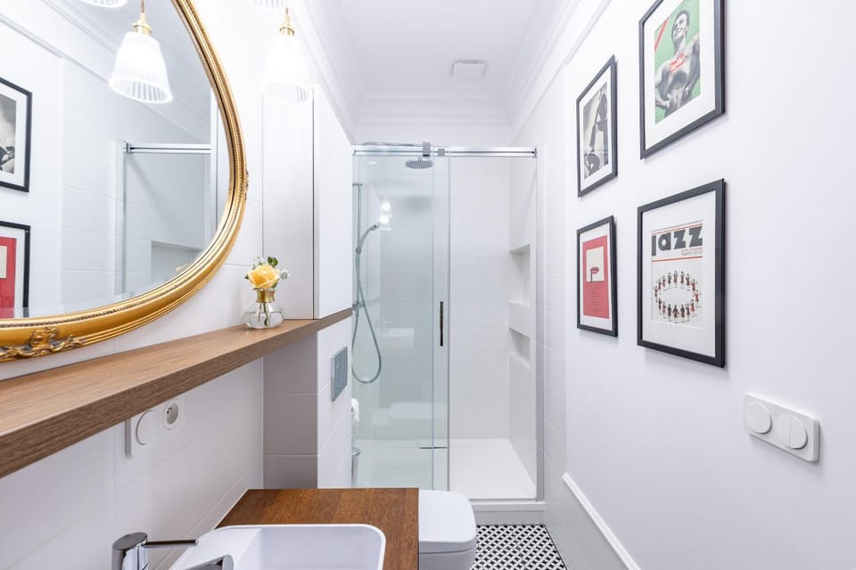 Shower, Bathroom