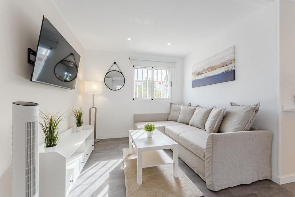 Endless Summer Beach Apartment - Casa Regnilla Apartment in Playa de las Americas