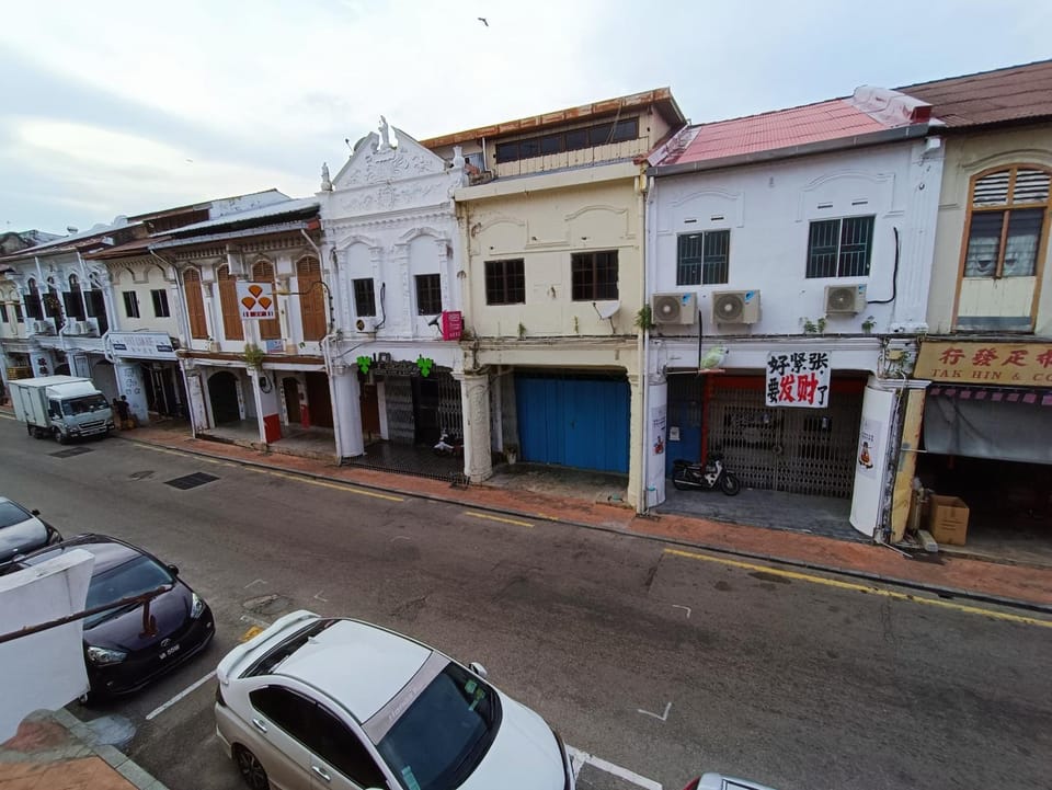 Day, Neighbourhood, City view, Street view, Location