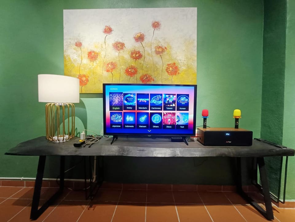 Karaoke, TV and multimedia