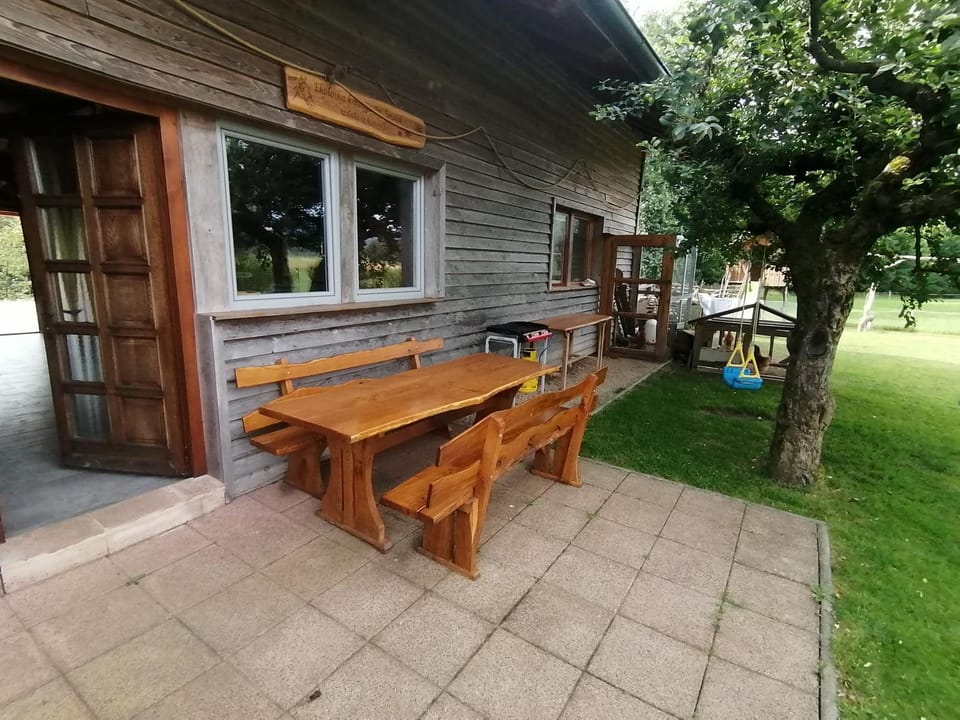 Property building, Patio, Day, Garden, Dining area, Garden view
