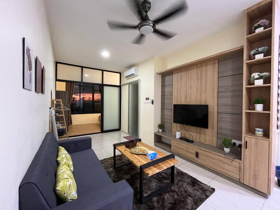 Manhattan Suites, ITCC by The Weeknd Residence - City View Apartment in Kota Kinabalu