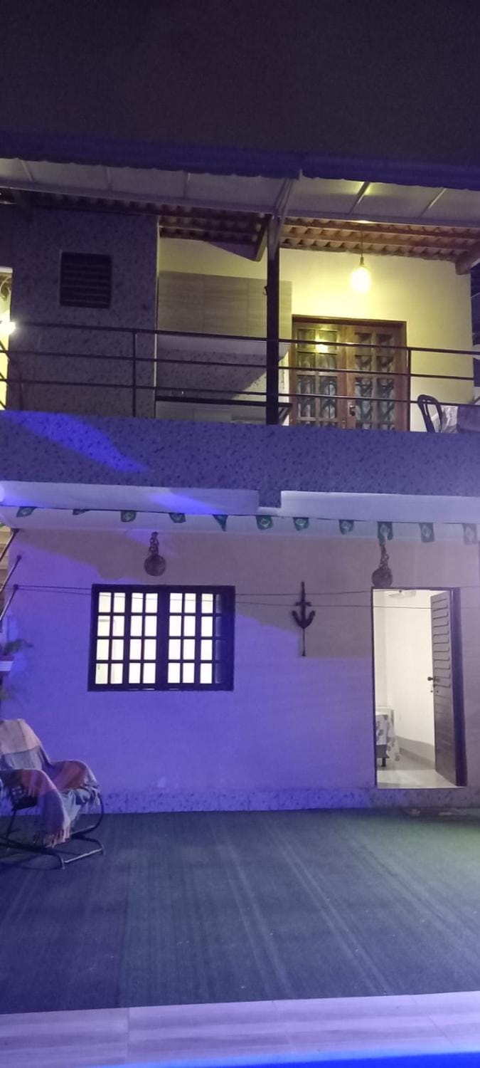 Property building, Night, View (from property/room), Balcony/Terrace