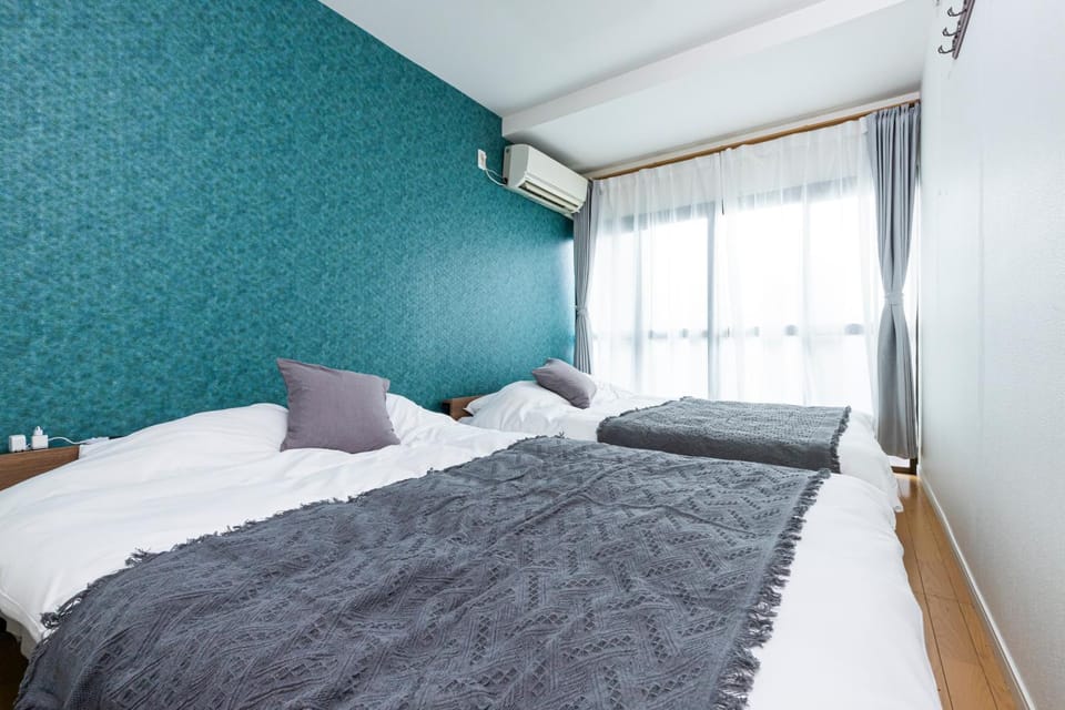 Bed, Bedroom, air conditioner