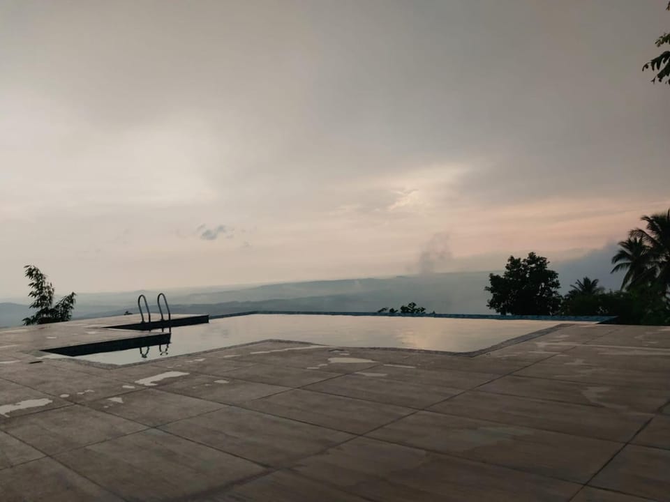 Whiteflower Mountain Resort Resort in Kerala