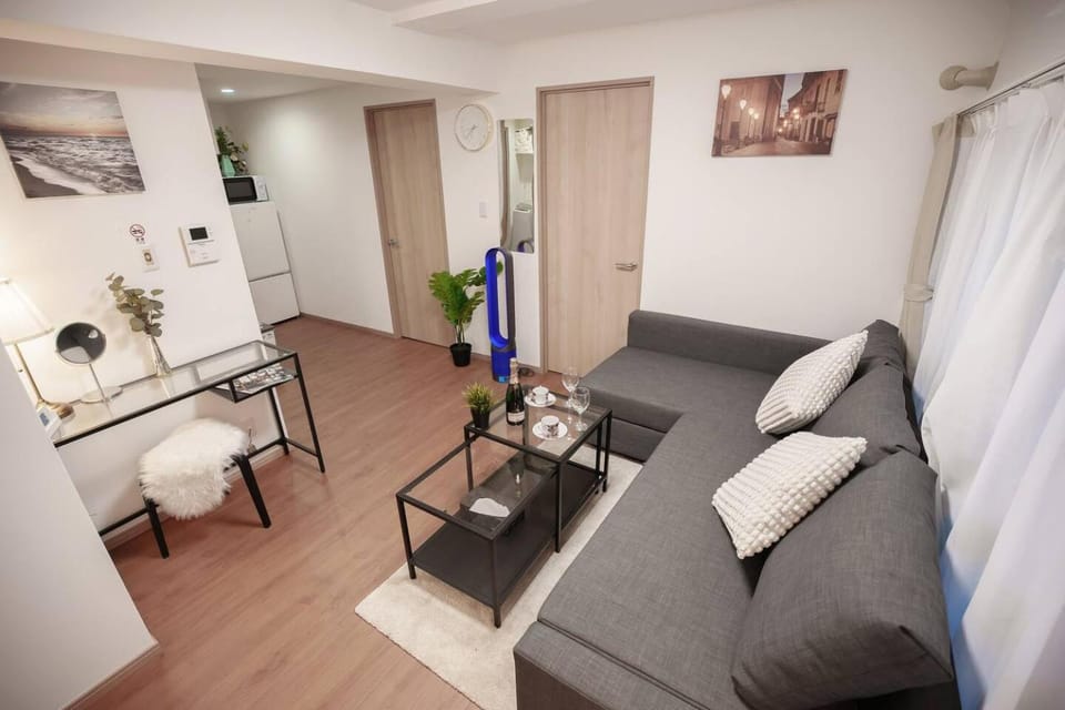 Shibuya Center Street 4 minutes direct access to Shinjuku and Harajuku and Omotesando Apartment in Shibuya