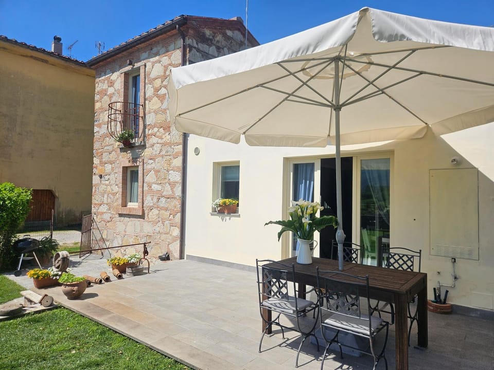 Property building, Patio, Garden, Dining area, Garden view