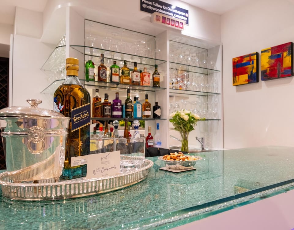 Lounge or bar