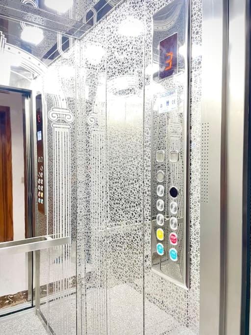 elevator