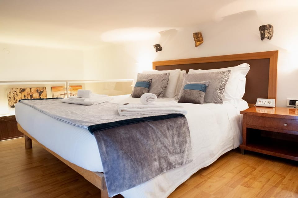 Bed, Bedroom, bunk bed