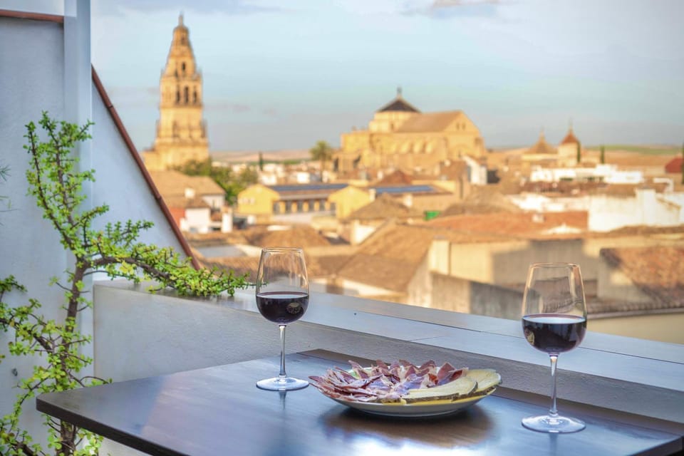 Balcony/Terrace, City view