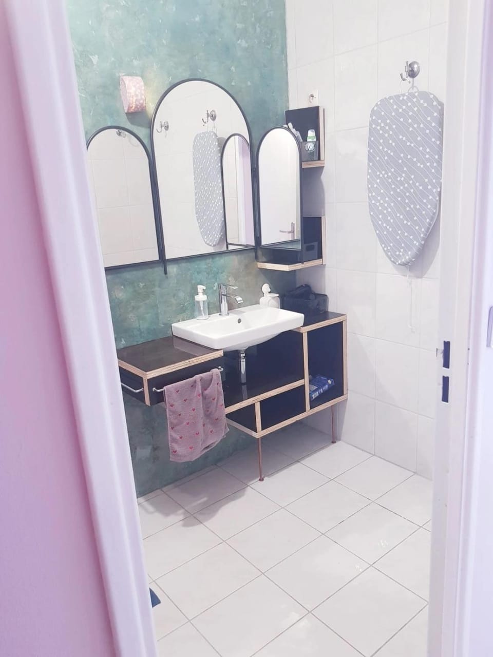 Chambre Famille d'accueil entre Paris et Disney douze minutes centre Paris Vacation rental in Noisy-le-Grand