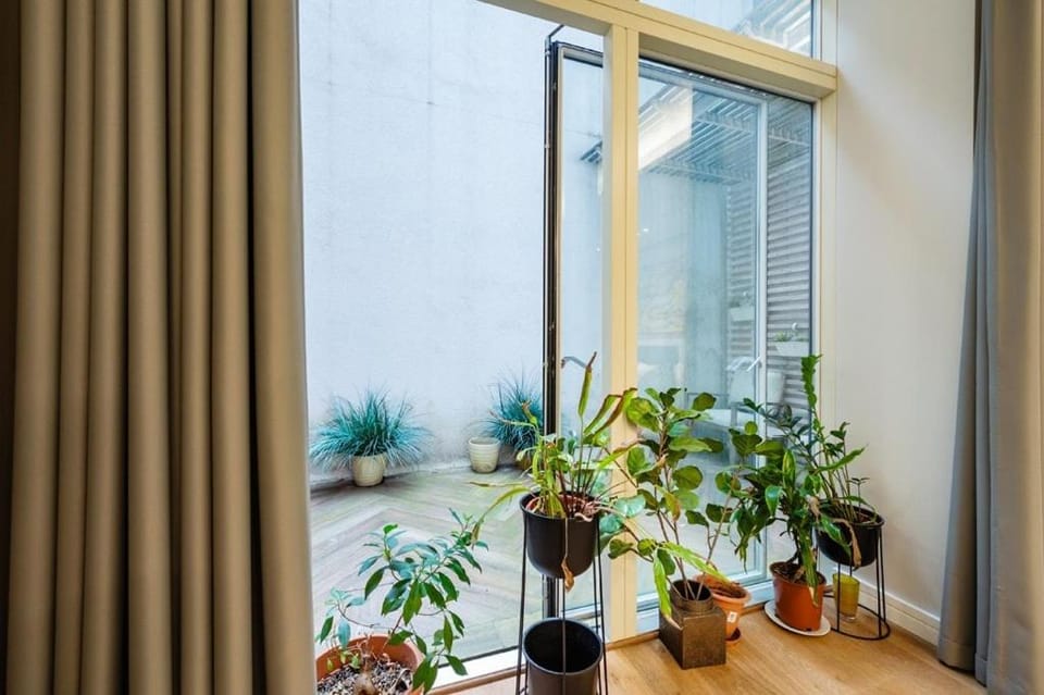 Three Bedroom, Leicester Square Duplex House in City of Westminster