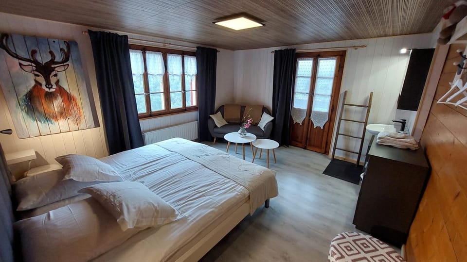 Auberge Restaurant les Aiguilles Rouges Inn in Canton of Valais