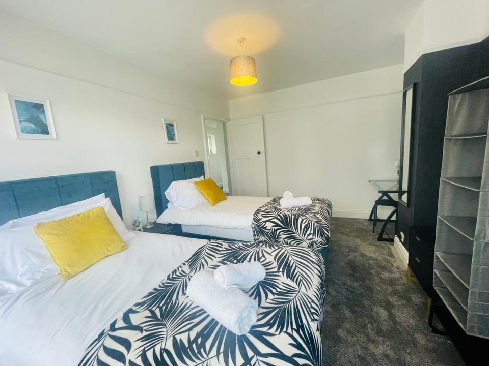 Bed, Photo of the whole room, Bedroom, towels, wardrobe