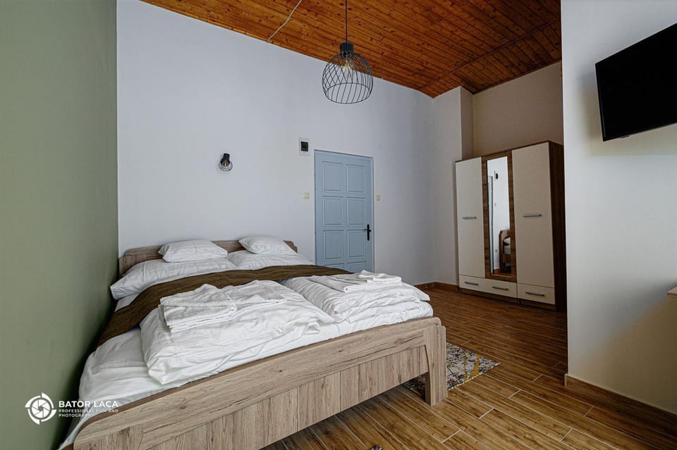 Vadász Étterem és Panzió Bed and Breakfast in Slovakia