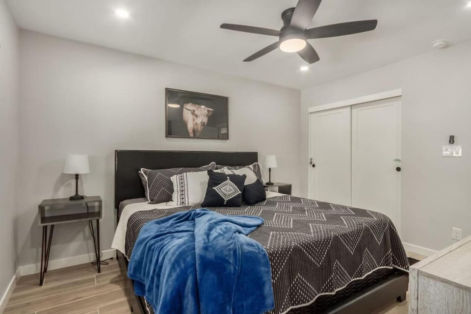 4 Brdm 6 Beds Pool PetsOK Fenced Yard House in Scottsdale